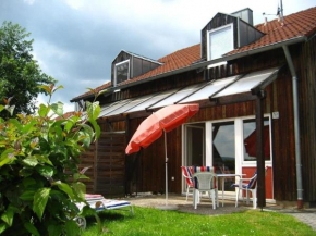 Ferienhaus in Zandt mit Grill, Garten und Terrasse